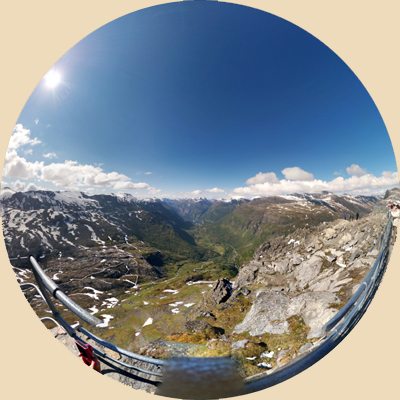 uitzicht vanaf Dalsnibba op Geirangerfjord