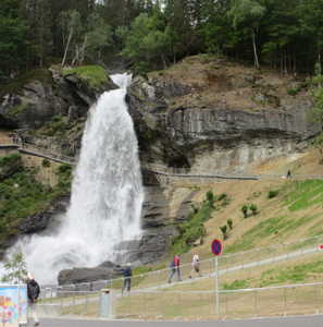 Steindalfossen